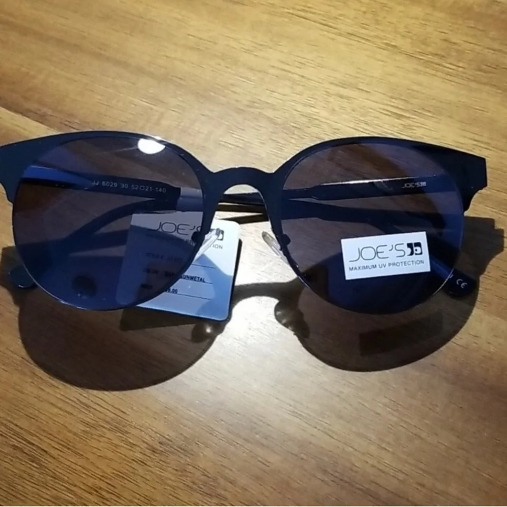 Gorgeous, Joe’s Jeans gunmetal sunglasses ❤️ - Picture 2 of 6